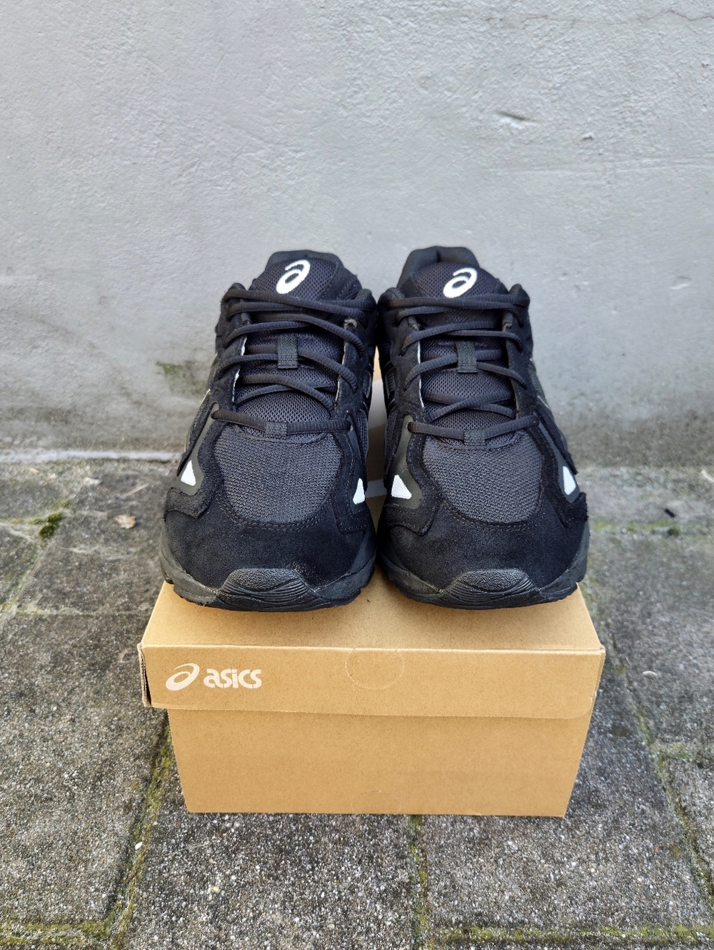 ASICS GEL-K1011 Sneakers Mens 10.5 Black Silver Running Shoes NEW - Picture 10 of 10